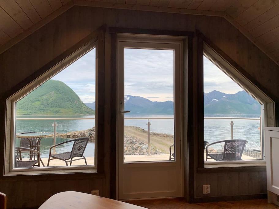 Leilighet I Rorbu Pa Kaldfarnes - Yttersia Senja Exteriör bild