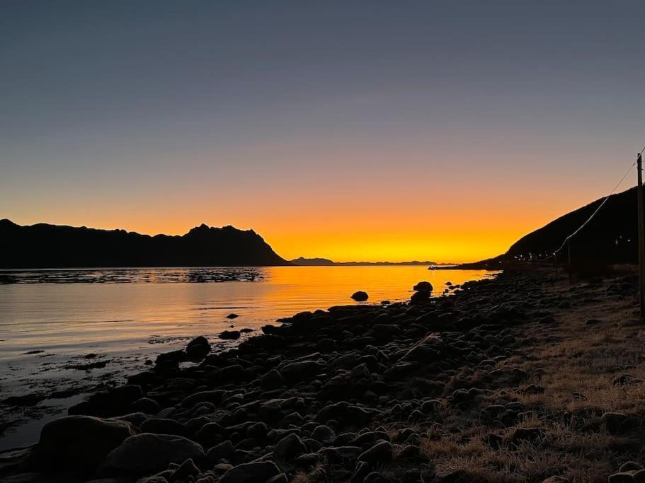 Leilighet I Rorbu Pa Kaldfarnes - Yttersia Senja Exteriör bild